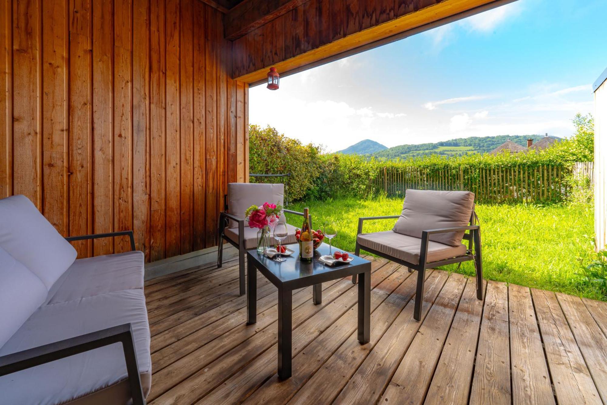 Vue Sur Les Montagnes-Wifi-Terrasse Apartamento Saint-Jean-d'Arvey Exterior foto